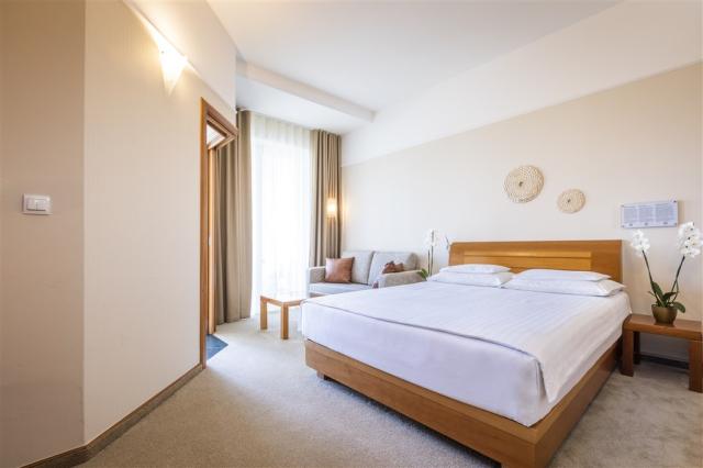 HotelLivada_EconomyDoubleRoom_01_okt2022_BDobrin.jpg