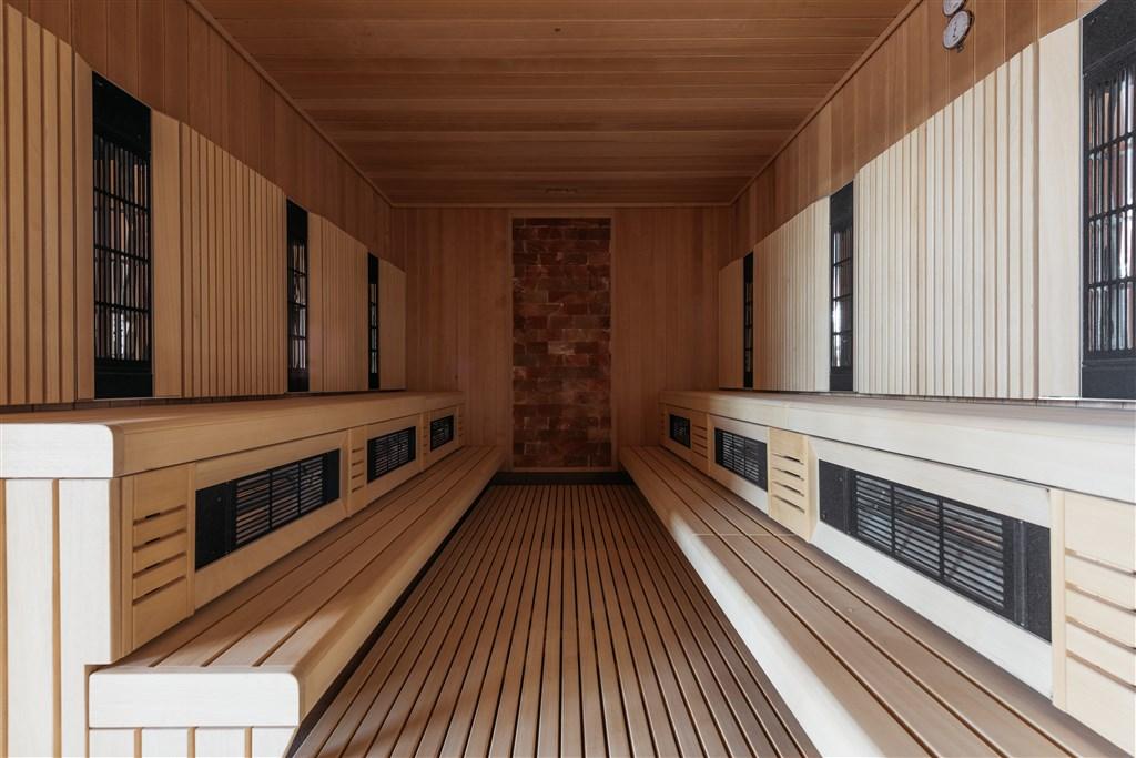 WaterPark_Saunas_IndooorPool_renovated_01_082017_SK3.JPG