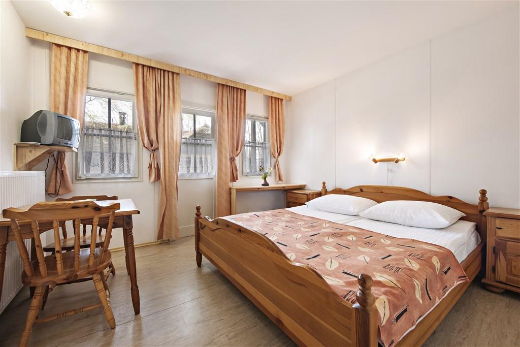 BungalowsTuristicnaVas_BungalowsDoubleRoom_01_052017_DD.jpg