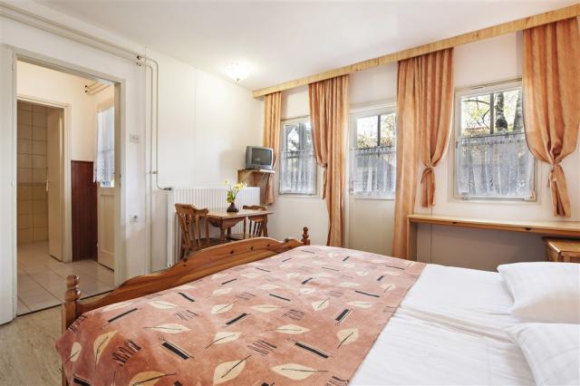 BungalowsTuristicnaVas_BungalowsDoubleRoom_02_052017_DD.jpg