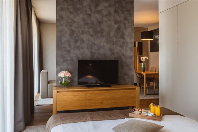 Sobe Sotelia--6 DELUXE SUITA Z JACUZZIJEM1.jpg