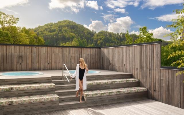 Arbora spa - vířivky.jpg
