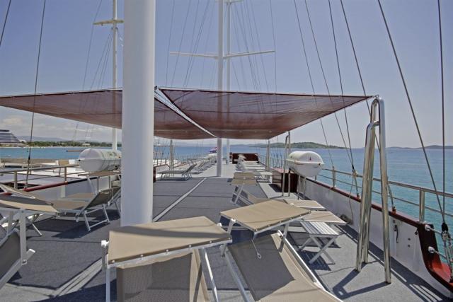 Paluba DELUX R1(3).jpg
