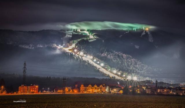 Uroš Leva nočno smučanje na Mariborskem Pohorju1.jpg