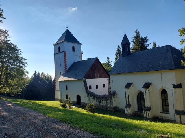 Cerkev Sv.Bolfenka.jpg