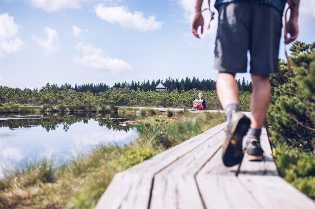 Pohorje Village Wellness & Spa Resort_Lovrenška jezera pohod po