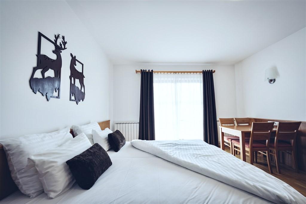 DeluxeRoomBalcony_06.JPG
