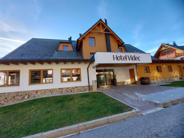 Forest hotel Videc_Pohorje Village Resort.jpg
