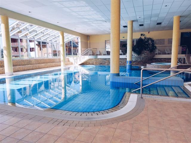 Kopanje Pohorje Maribor ogrevan bazen savne Spa center_Wellness