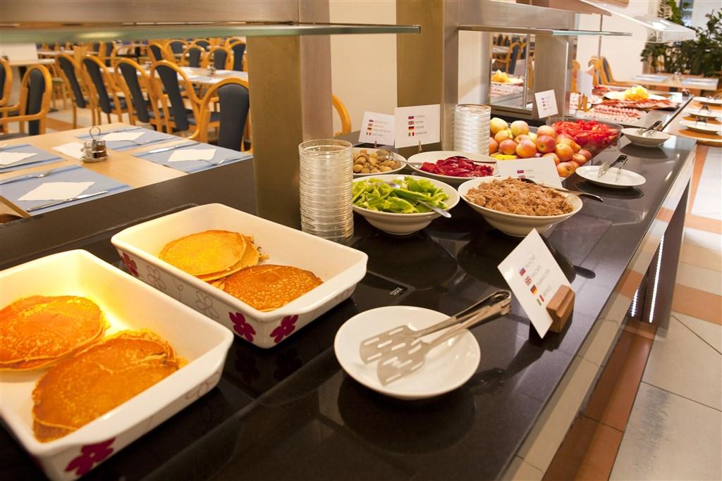 Restaurant hotel 6.jpg