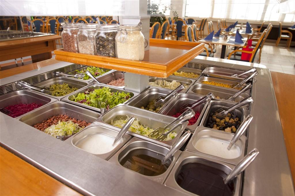 Restaurant hotel 4.jpg