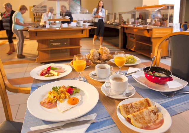 Restaurant hotel 5.jpg