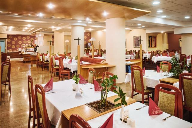 12 Hotel Vital, restaurant1.jpg