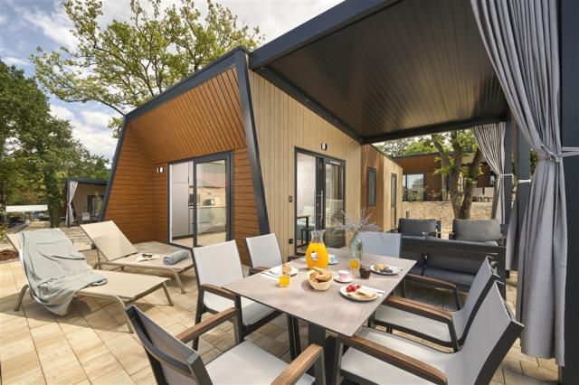 Style_Camping_Atea_Resort_2025_Luxury_Glamping_Villa_01.jpeg