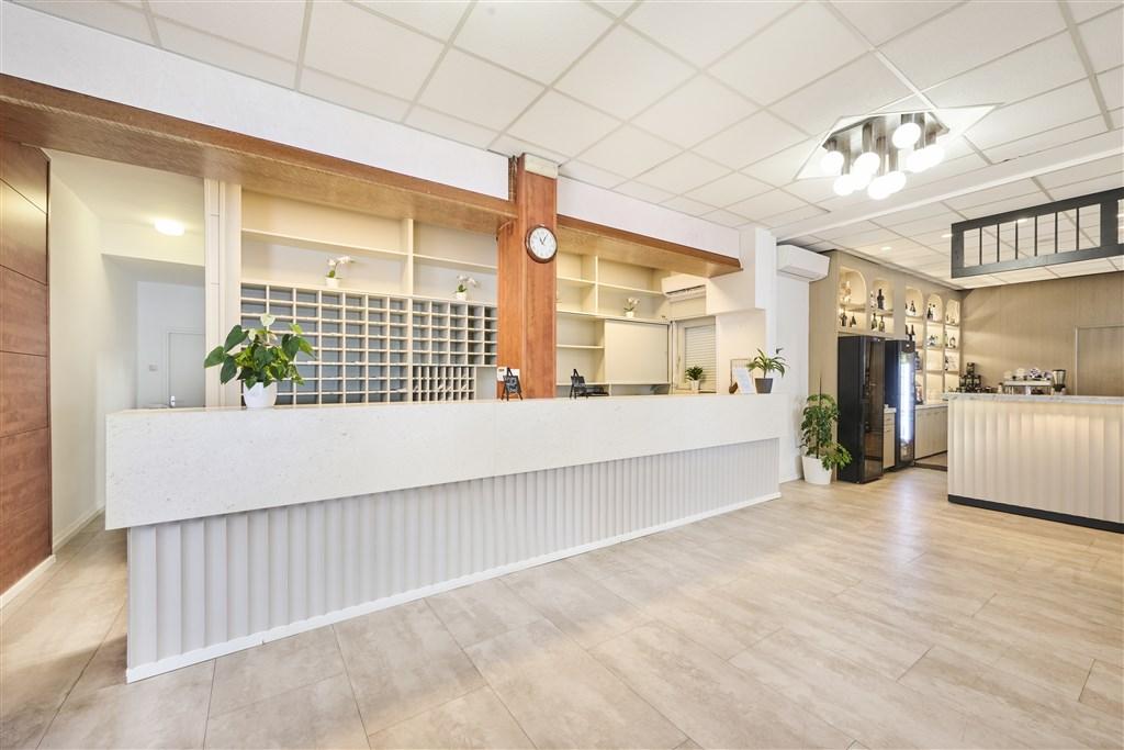 31_Mediteran_Hotel_by_Aminess_Hotel_Mediteran_Hotel_by_Aminess_