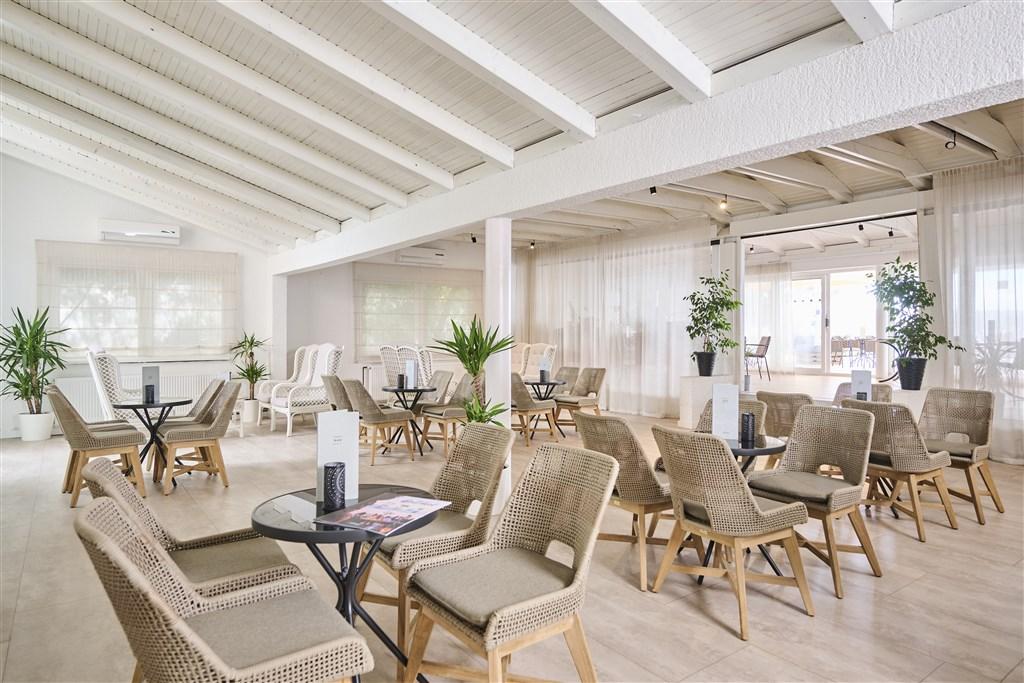 31_Mediteran_Hotel_by_Aminess_Restaurant-and-bar_Lobby-bar_Medi