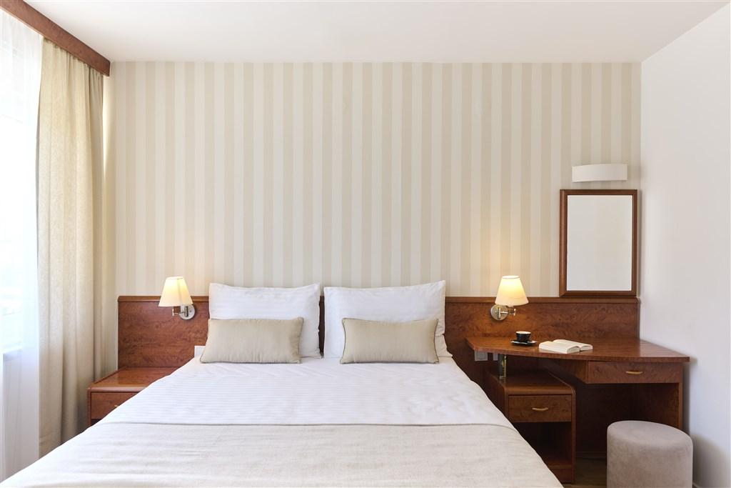 31_Mediteran_Hotel_by_Aminess_Room_standard-double-room-with-ba