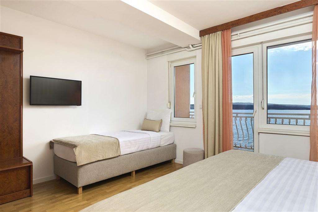 31_Mediteran_Hotel_by_Aminess_Room_standard-double-room-with-se