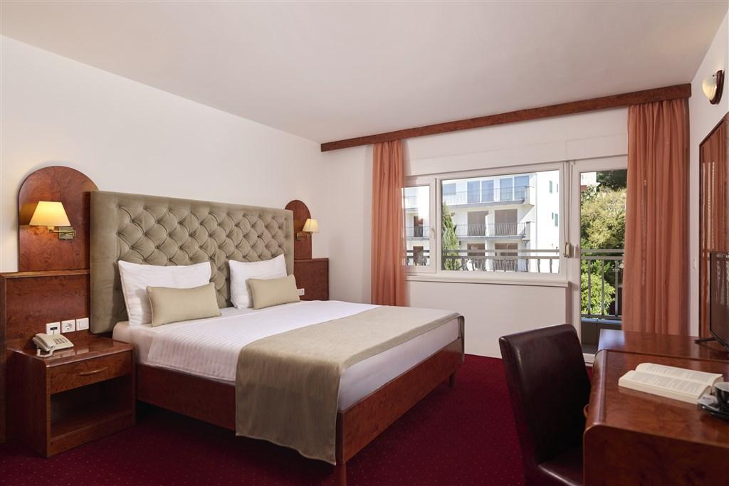 31_Mediteran_Hotel_by_Aminess_Room_comfort-double-room-with-bal