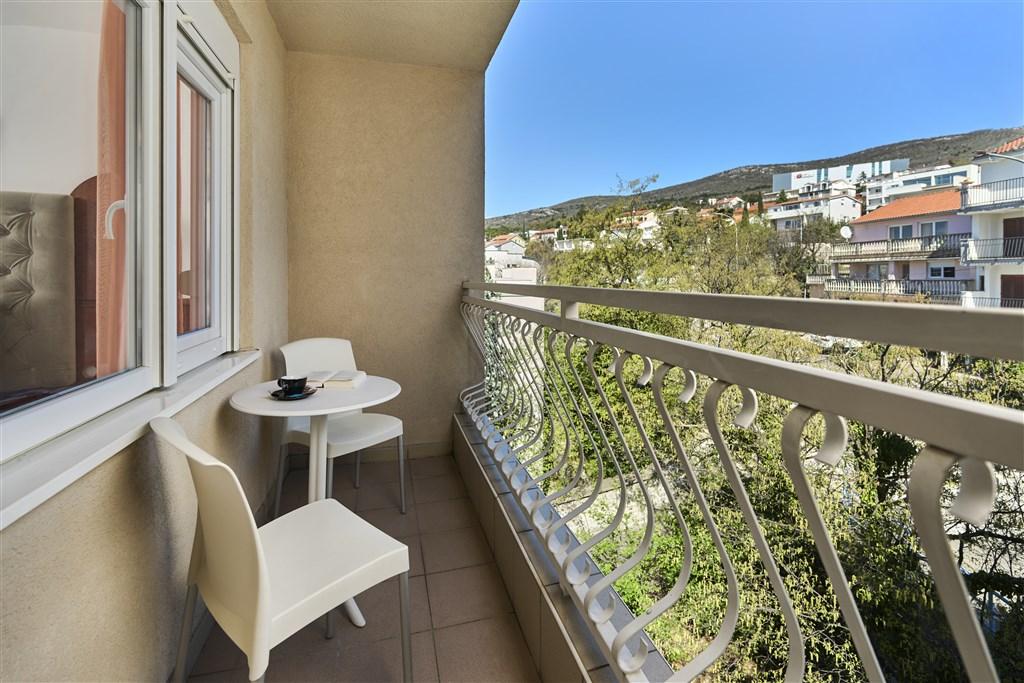 31_Mediteran_Hotel_by_Aminess_Room_comfort-double-room-with-bal