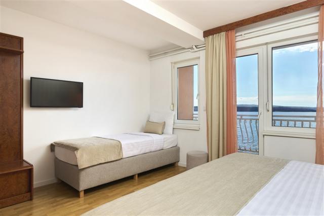 31_Mediteran_Hotel_by_Aminess_Room_standard-double-room-with-se