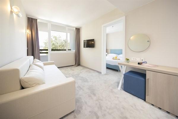Suite 31.jpg