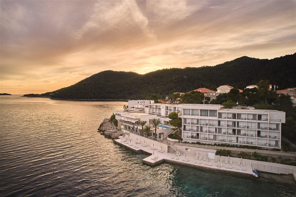 aminess-younique-lume-hotel-brna-korcula-sunset-view.jpeg