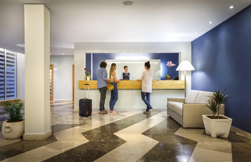 aminess-younique-lume-hotel-brna-korcula-reception.jpeg