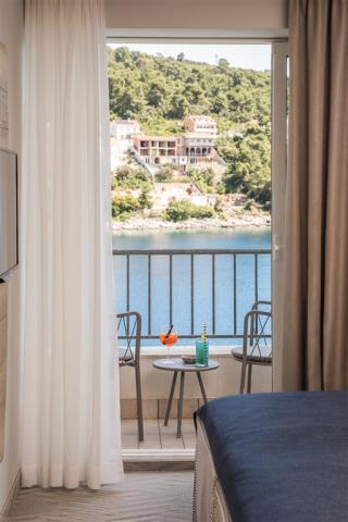 Aminess_Younique_Lume_Hotel_2025_Superior_double_room_with_seas