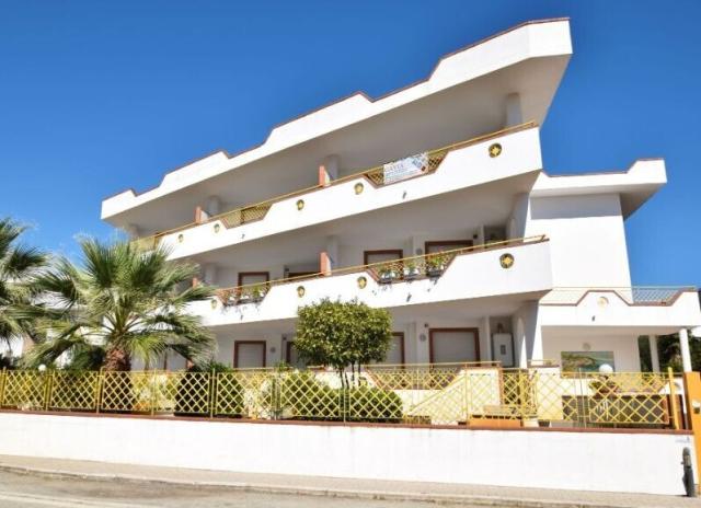 Residence Capri - Martinsicuro - Villa Rosa