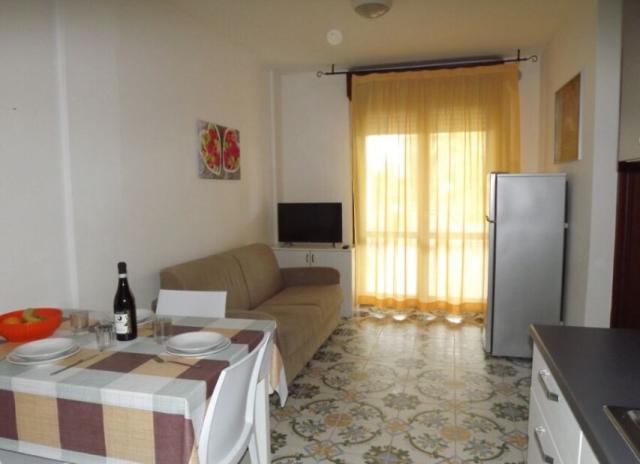 Residence Capri - Martinsicuro - Villa Rosa