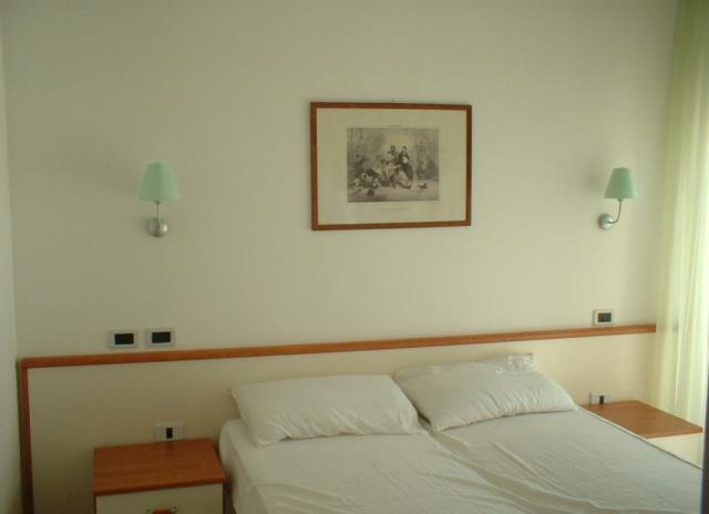 Residence Girasole - Martinsicuro - Villa Rosa