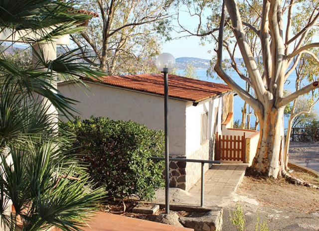 Villaggio Camping Costa del Mito - Caprioli