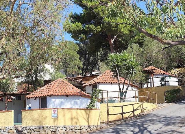 Villaggio Camping Costa del Mito - Caprioli