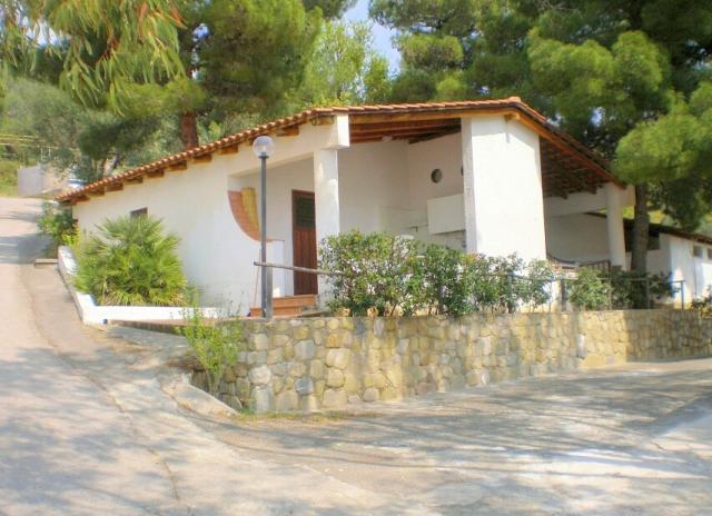 Villaggio Camping Costa del Mito - Caprioli