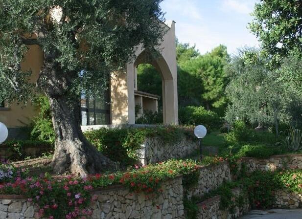 Hotel I Melograni**** - Vieste