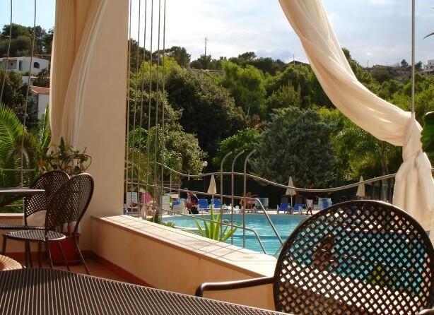 Hotel I Melograni**** - Vieste