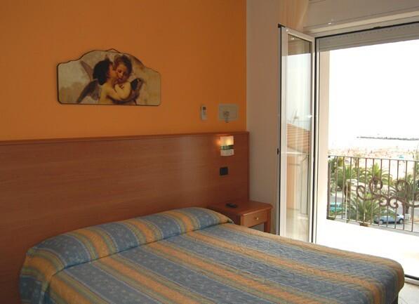 Hotel Cristall*** - San Benedetto del Tronto