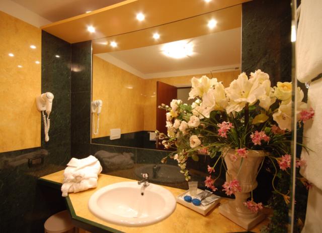 Hotel Domizia Palace**** - Baia Domizia