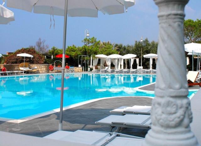 Hotel Domizia Palace**** - Baia Domizia