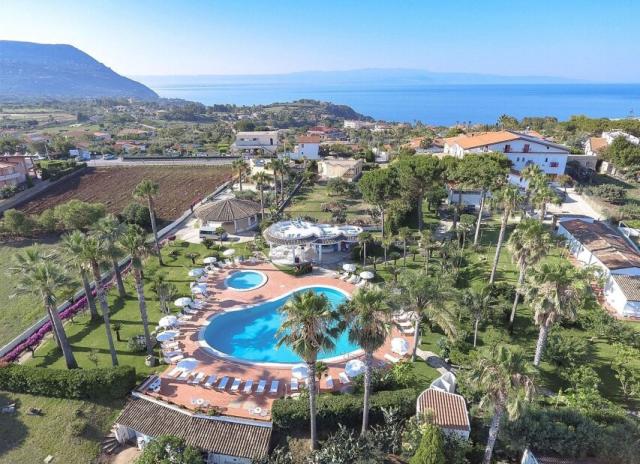 Residence Costa Azzurra - Capo Vaticano
