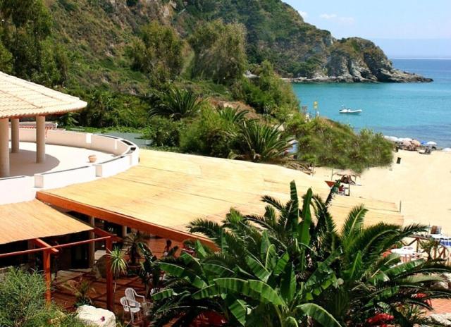 Hotel Grotticelle*** - Capo Vaticano