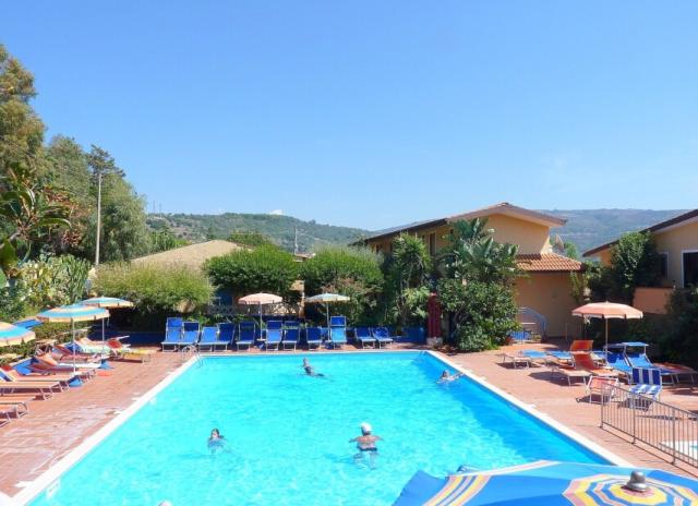 Hotel Grotticelle*** - Capo Vaticano