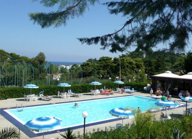 Camping Villaggio Internazionale - San Menaio