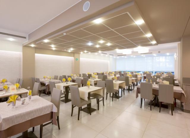 Hotel Montreal***ˢ - Bibione Spiaggia