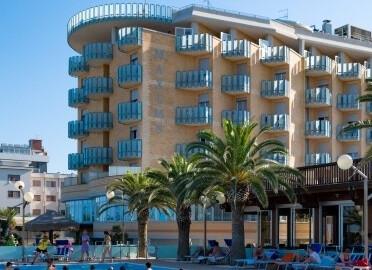 Hotel Maxim’s*** - Martinsicuro - Villa Rosa
