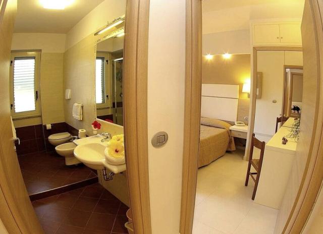 Hotel Old River*** - Capo Vaticano