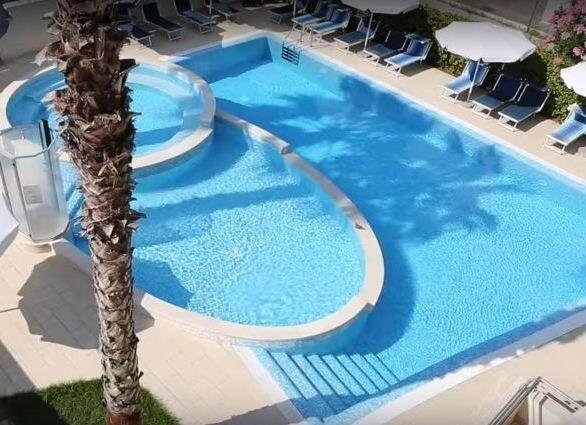 Residence Mare Blu - Martinsicuro - Villa Rosa