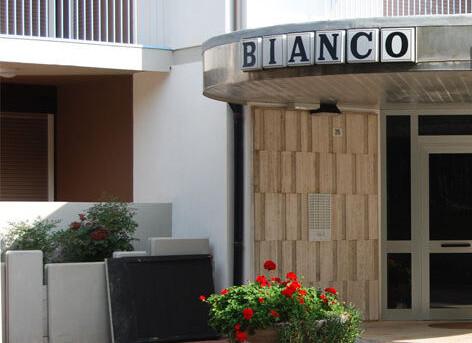 Residence Bianco Nero (dodavatel 3) - Lignano Sabbiadoro
