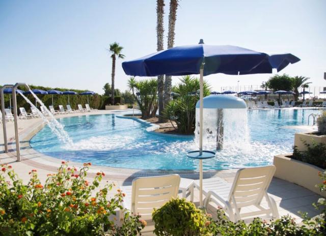 Hotel Village Paradise**** - Marina di Mandatoriccio